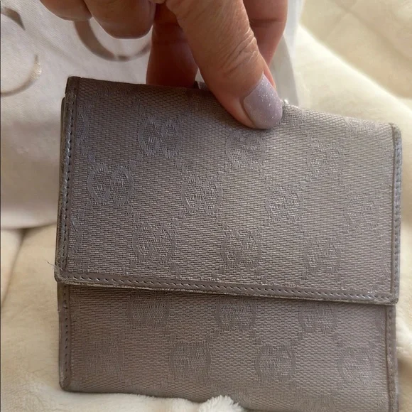 Gucci canvas lavender compact Wallet - Picture 6 of 11